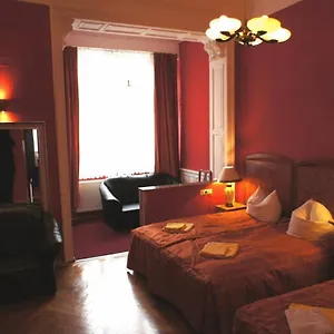 Elite 2*, Heidelberg Germany